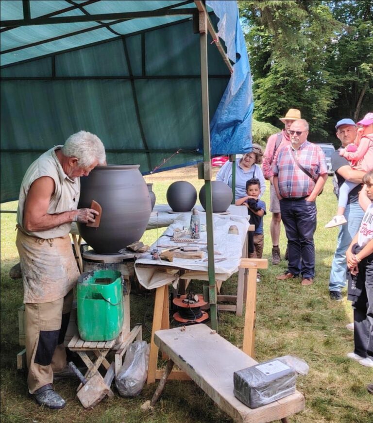 AU PROGRAMME Démonstration de tournage de grosses pièces par Jacques TROUÏS